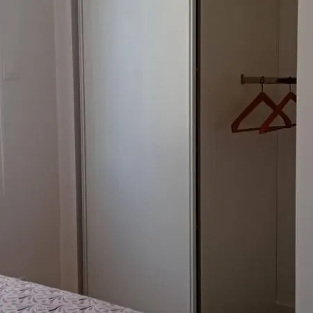 Petite Maison Dans Un Ecrin De Verdure Vakantiehuis